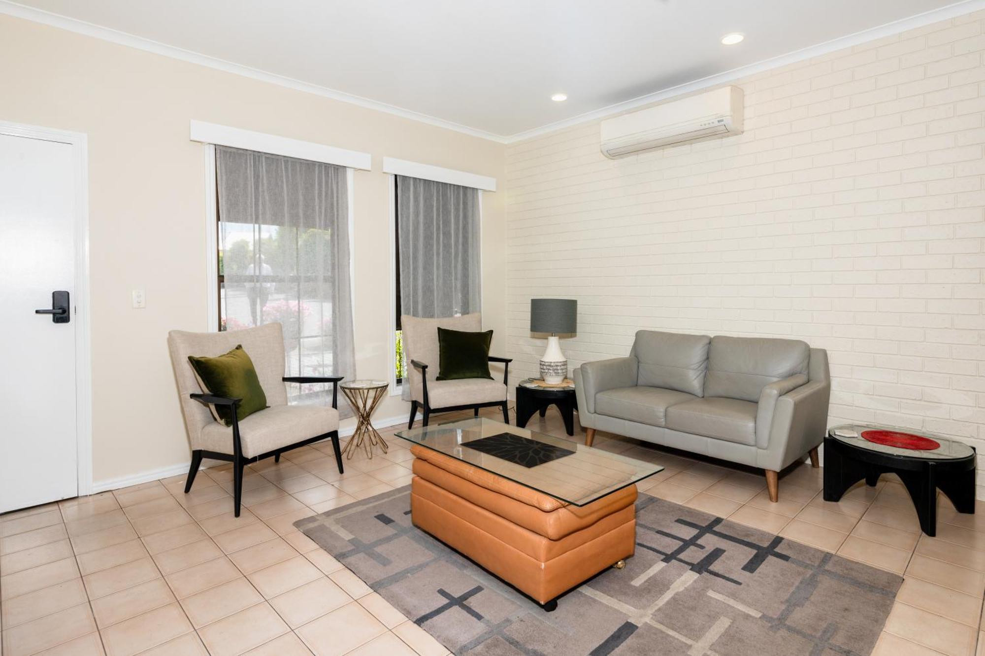 Bristol Hill Motor Inn Мэриборо Экстерьер фото