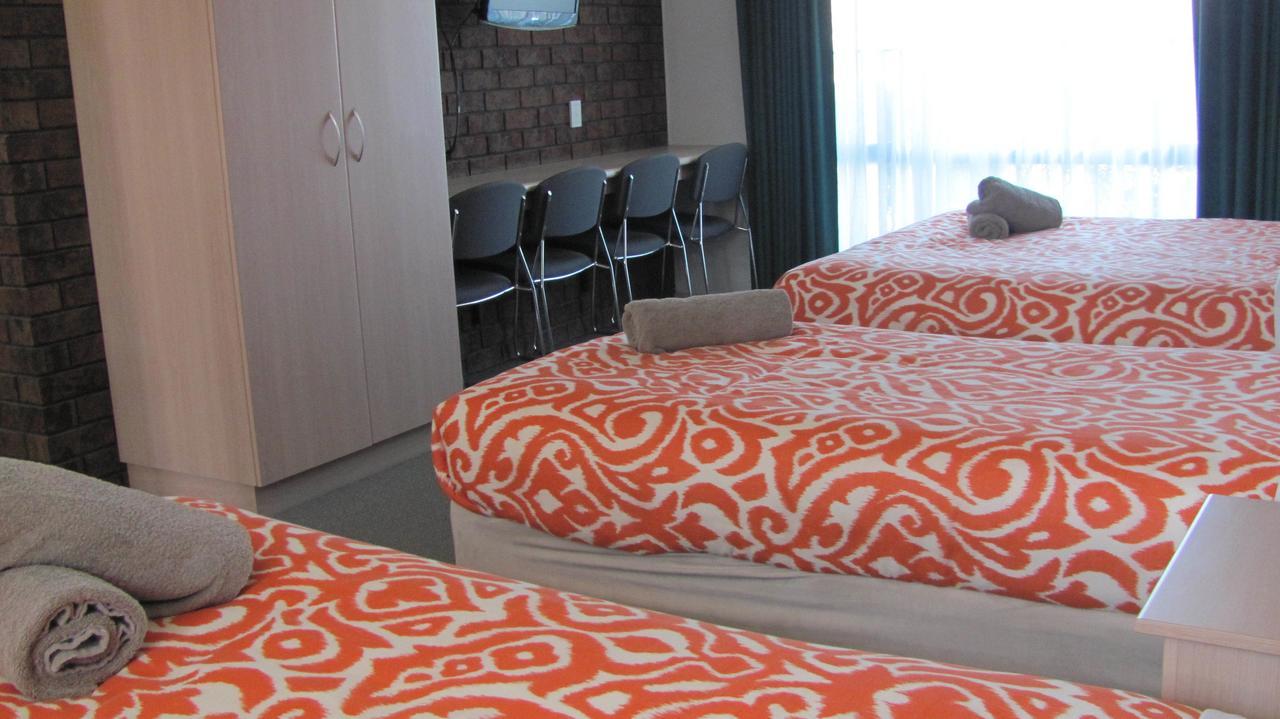 Bristol Hill Motor Inn Мэриборо Экстерьер фото